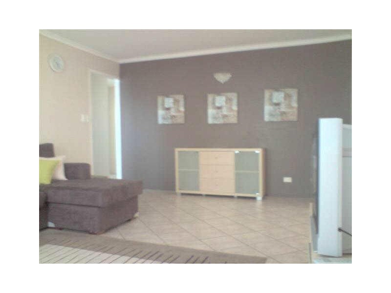 30 Gibbs Street, Urangan QLD 4655