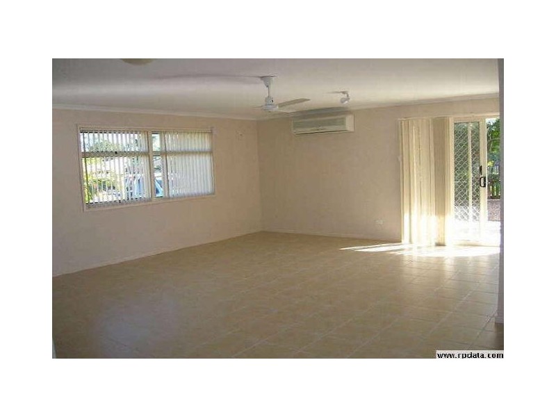 7 Macbel, Torquay QLD 4655