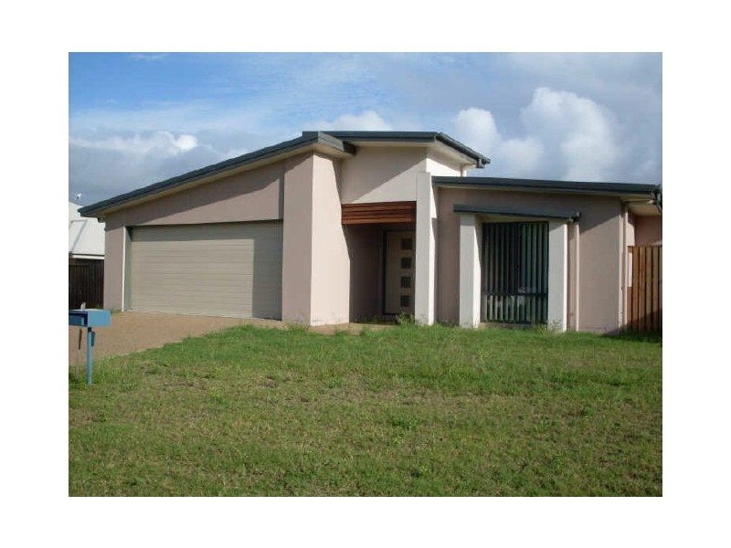 6 Baybreeze Close, Wondunna QLD 4655