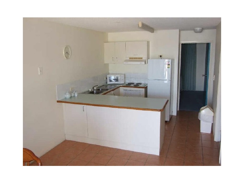 29/1 Buccaneer Drive, Urangan QLD 4655