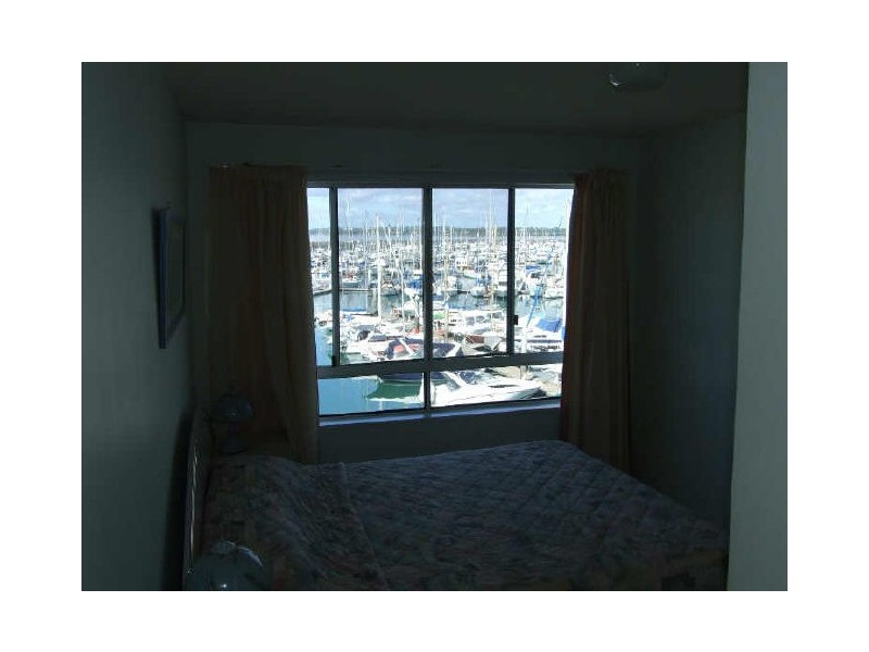 29/1 Buccaneer Drive, Urangan QLD 4655