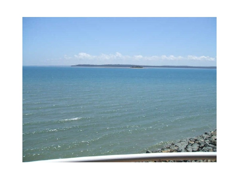 77/1 Buccaneer Drive, Urangan QLD 4655