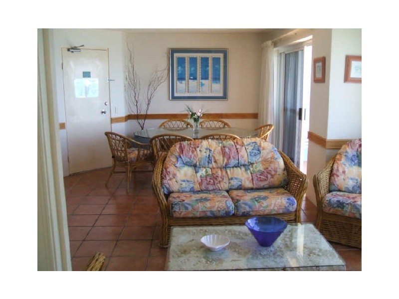 77/1 Buccaneer Drive, Urangan QLD 4655