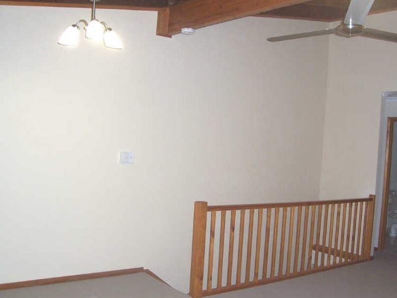 4/4 Pilot Street, Urangan QLD 4655