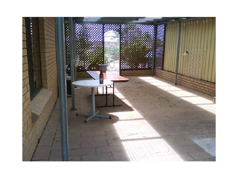 108 Lauren Street, Urangan QLD 4655