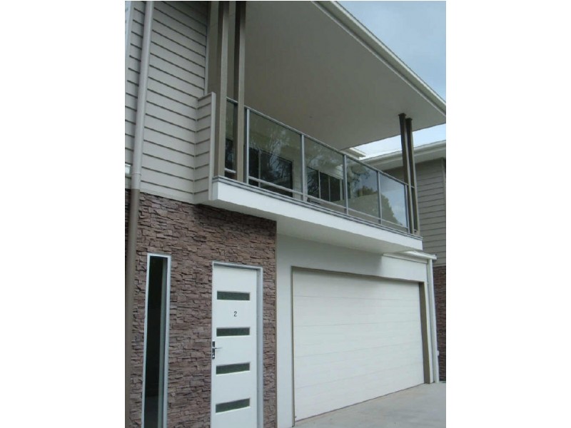 2/542 Esplanade, Urangan QLD 4655