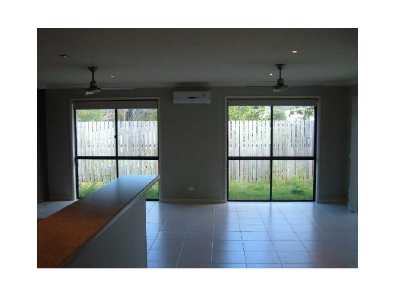 8/63 McLiver Street, Kawungan QLD 4655