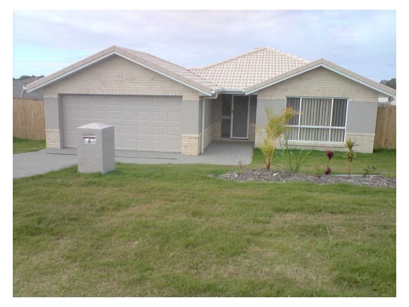 8 Steel Street, Wondunna QLD 4655