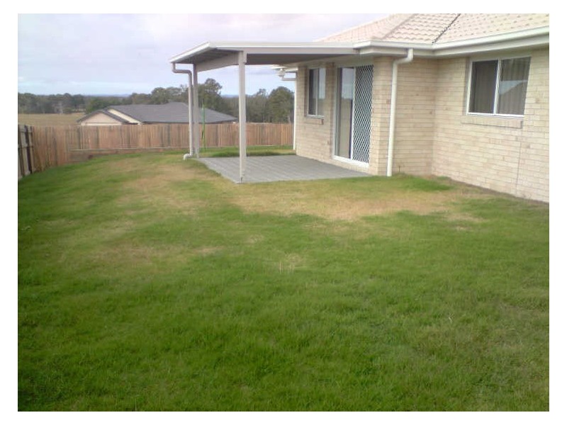 8 Steel Street, Wondunna QLD 4655