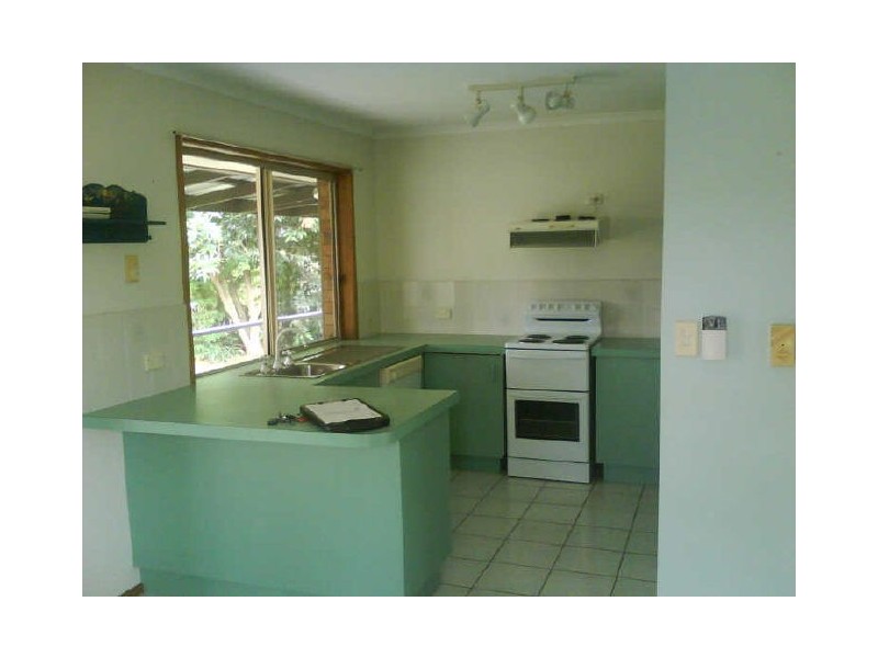 31 Jensen Street, Urraween QLD 4655