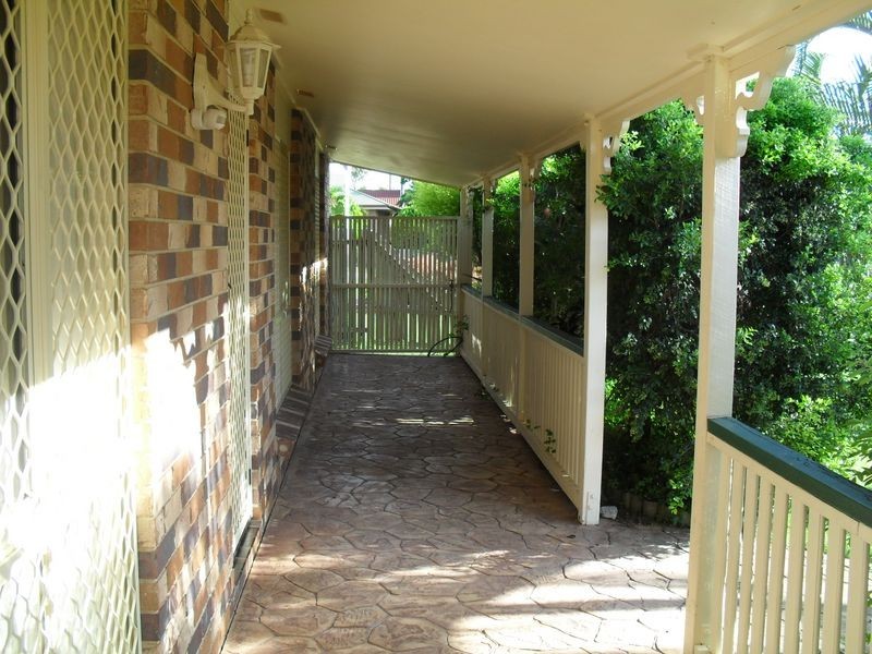 12 Sager Court, Torquay QLD 4655