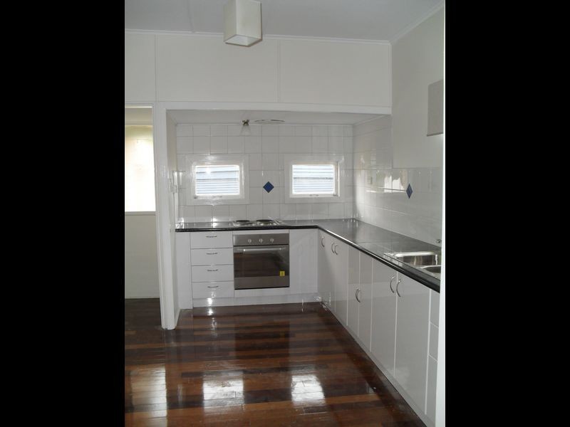 41 Beach Road, Pialba QLD 4655