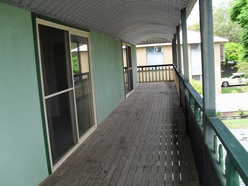 52 Drummond Street, Urangan QLD 4655