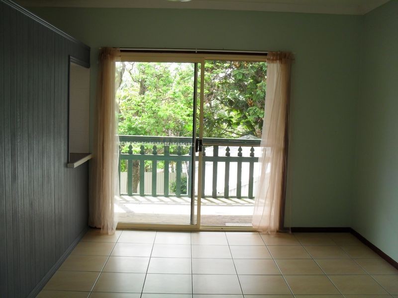 52 Drummond Street, Urangan QLD 4655
