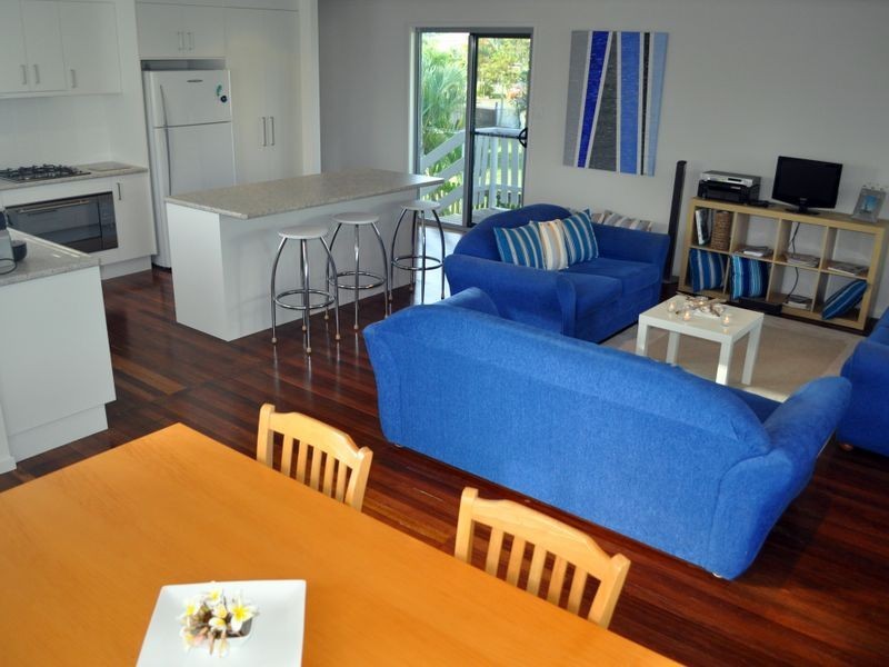 127 Pulgul Street, Urangan QLD 4655