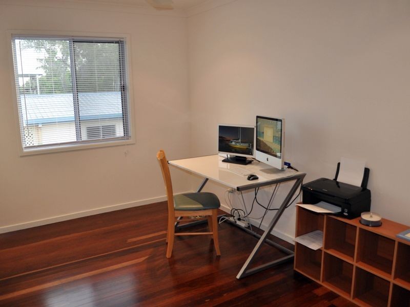 127 Pulgul Street, Urangan QLD 4655