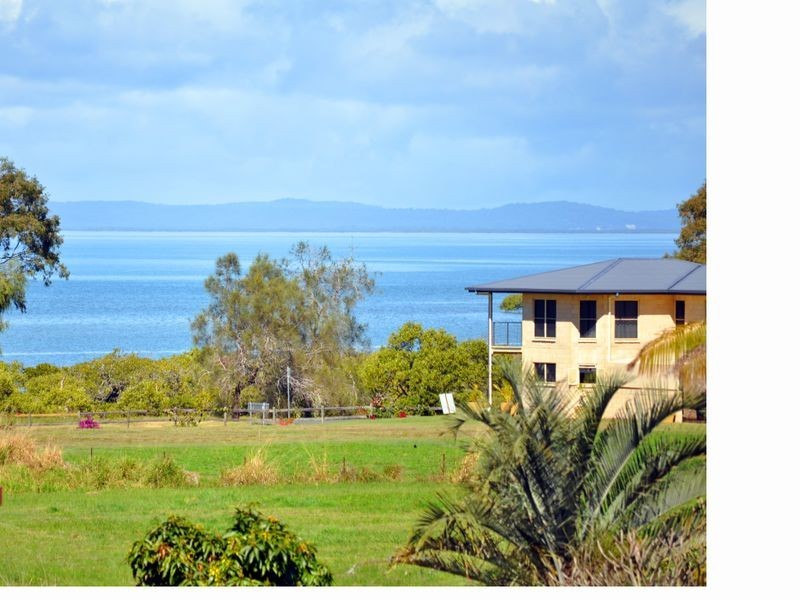 127 Pulgul Street, Urangan QLD 4655