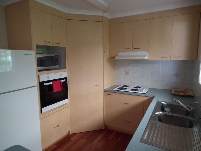 4 Figbird Close, Eli Waters QLD 4655