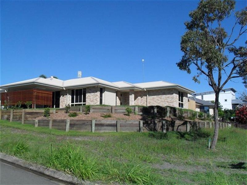 1 King Henry Court, Torquay QLD 4655