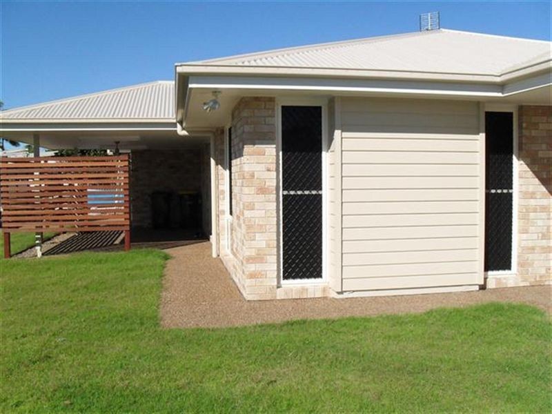 1 King Henry Court, Torquay QLD 4655