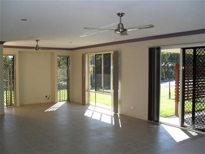 1 King Henry Court, Torquay QLD 4655