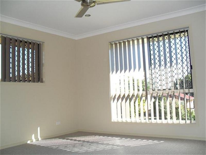 1 King Henry Court, Torquay QLD 4655