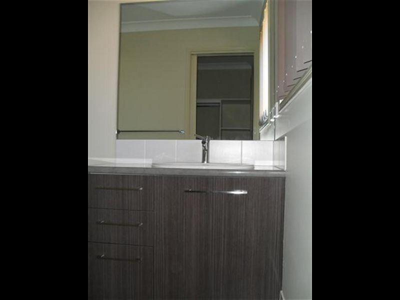 1 King Henry Court, Torquay QLD 4655