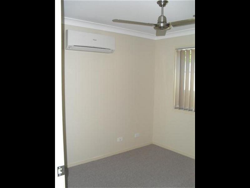 1 King Henry Court, Torquay QLD 4655