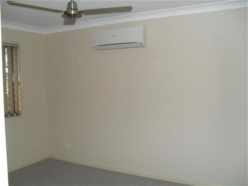 1 King Henry Court, Torquay QLD 4655