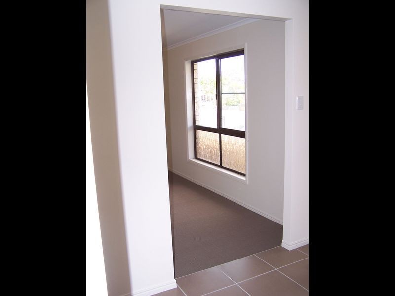 14 Southerden Street, Torquay QLD 4655