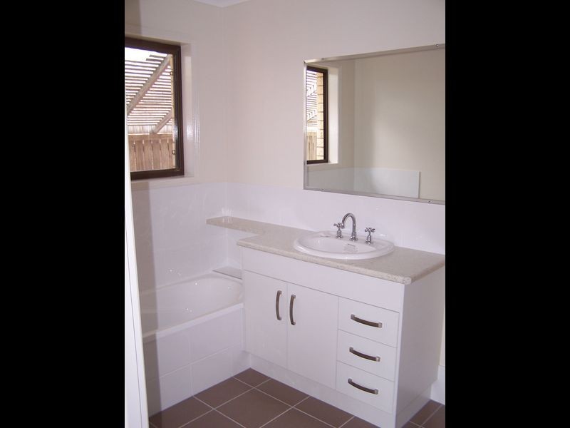 14 Southerden Street, Torquay QLD 4655