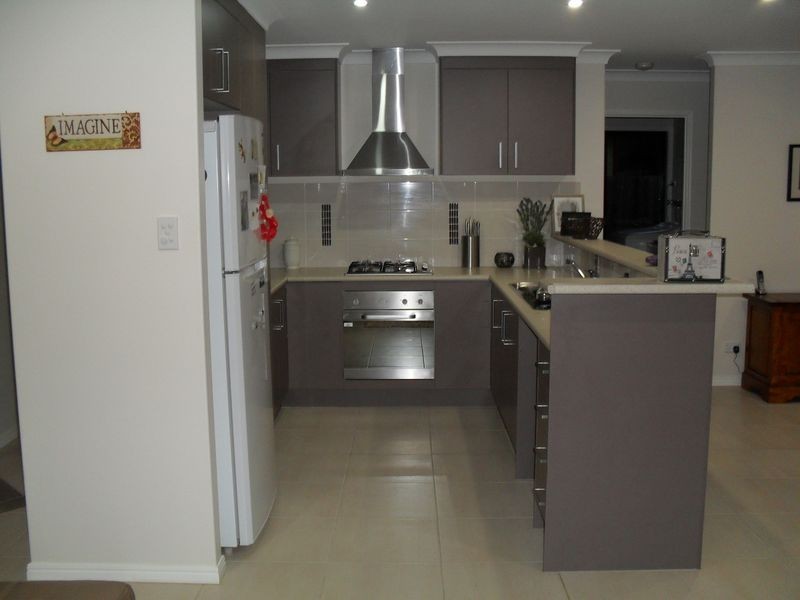 24 Parraweena Court, Point Vernon QLD 4655