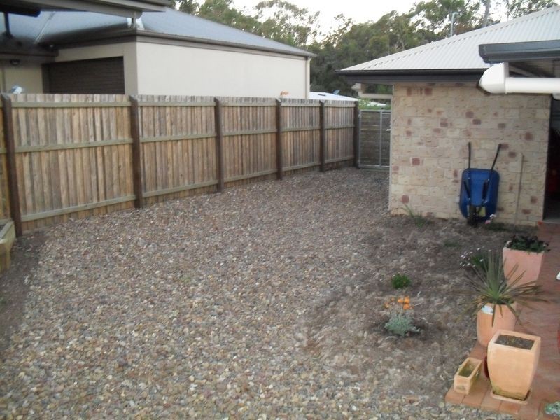 24 Parraweena Court, Point Vernon QLD 4655