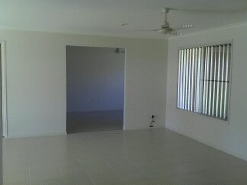 6 Jewel Court, Urangan QLD 4655