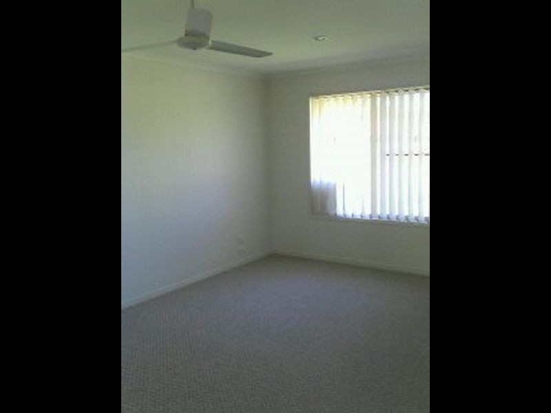6 Jewel Court, Urangan QLD 4655