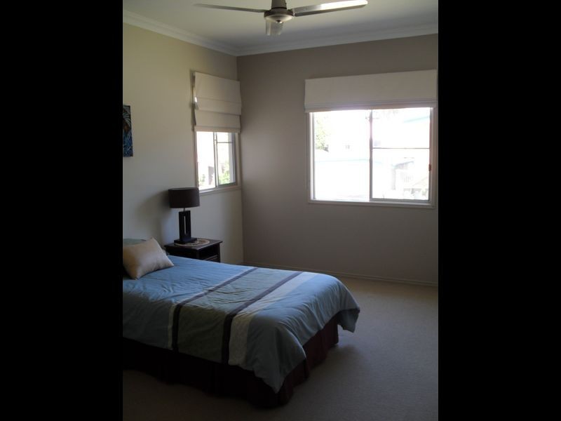 530 Esplanade, Urangan QLD 4655
