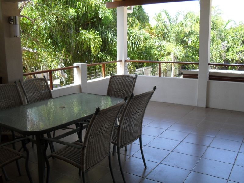 530 Esplanade, Urangan QLD 4655