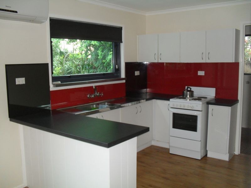 19 Richard Street, Urangan QLD 4655