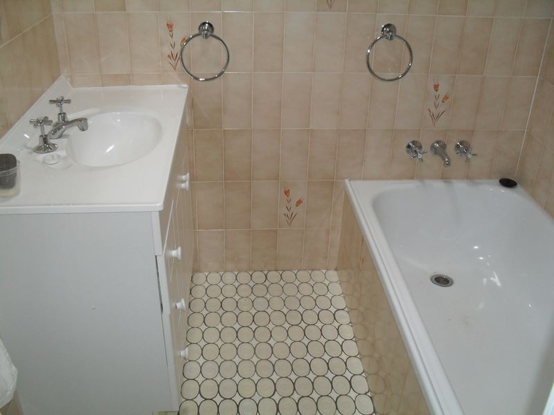 19 Richard Street, Urangan QLD 4655