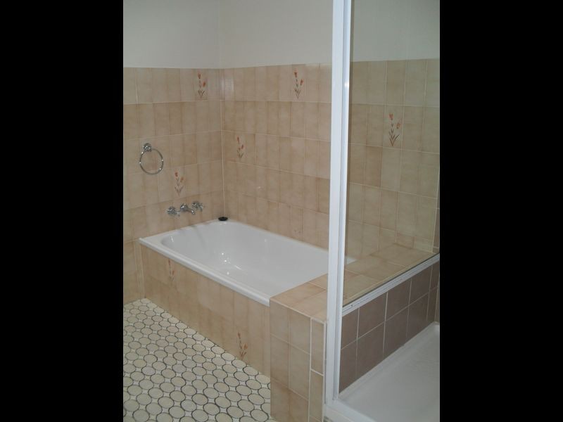 19 Richard Street, Urangan QLD 4655