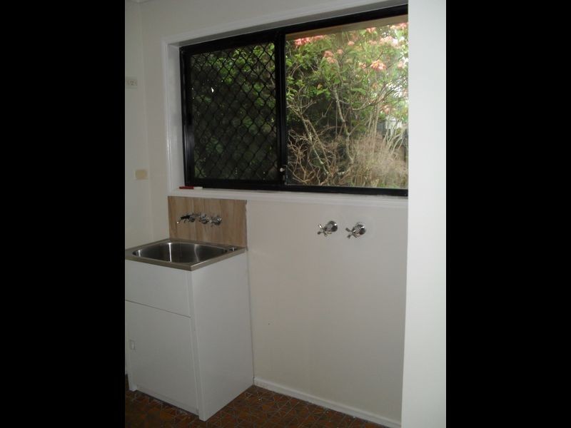 19 Richard Street, Urangan QLD 4655