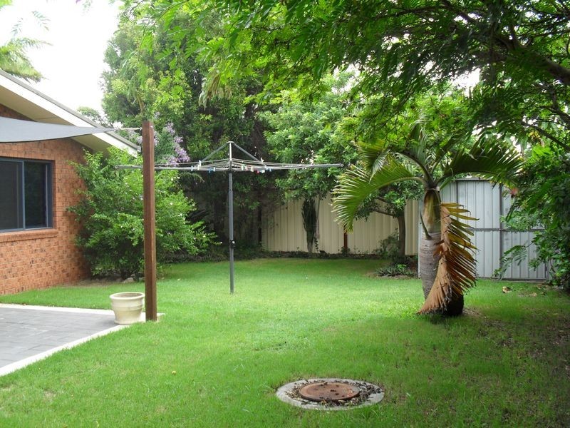 19 Richard Street, Urangan QLD 4655