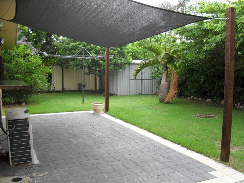 19 Richard Street, Urangan QLD 4655