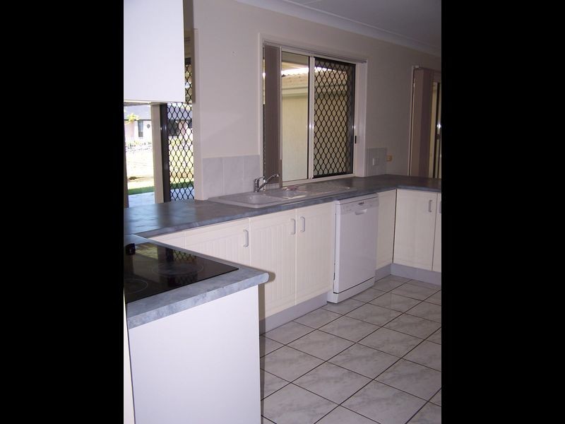 3 Pandanus Drive, Booral QLD 4655