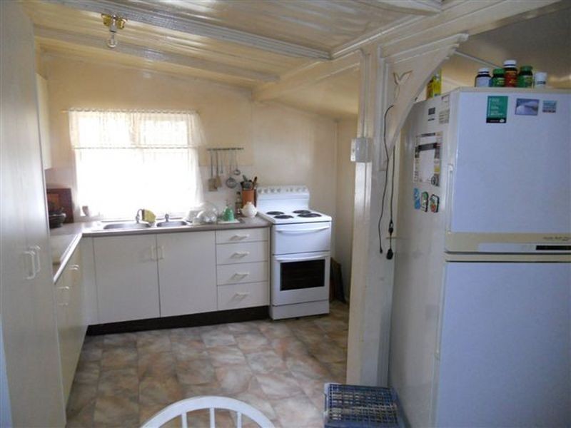 48 Whitley Street, Howard QLD 4659