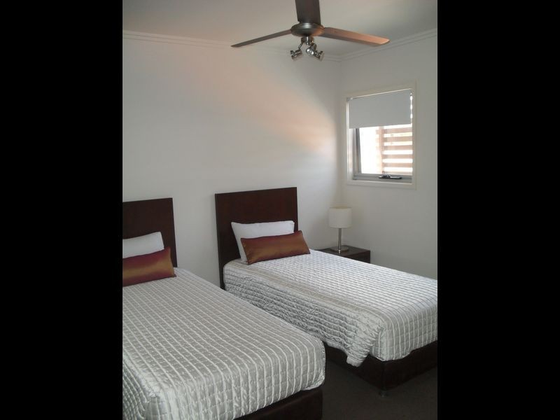 60/136 Pulgul Street, Urangan QLD 4655