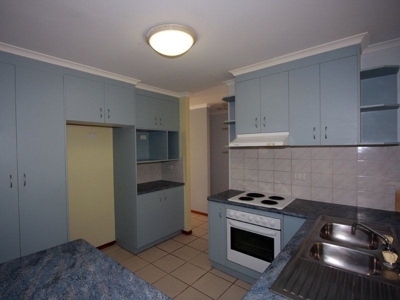 2 Meledie Avenue, Kawungan QLD 4655