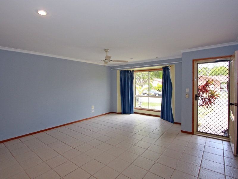 2 Meledie Avenue, Kawungan QLD 4655
