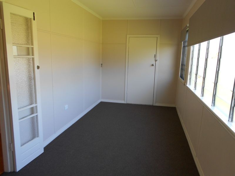 67 Chapel Road, Nikenbah QLD 4655