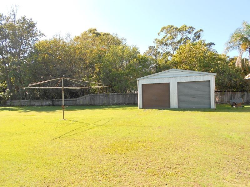 67 Chapel Road, Nikenbah QLD 4655